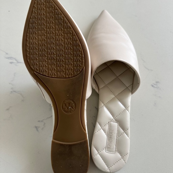 Michael Kors slides - Picture 3 of 8